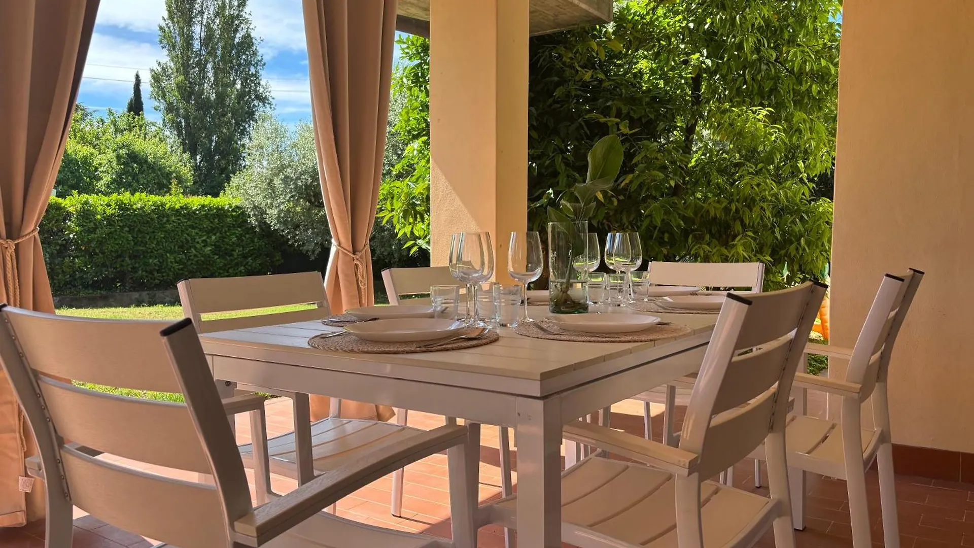 Villa Claudia Padenghe sul Garda 0*,  Italy